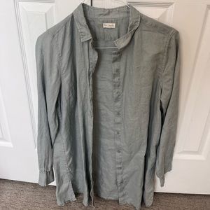 Garnett Hill Gray Button Down Blouse